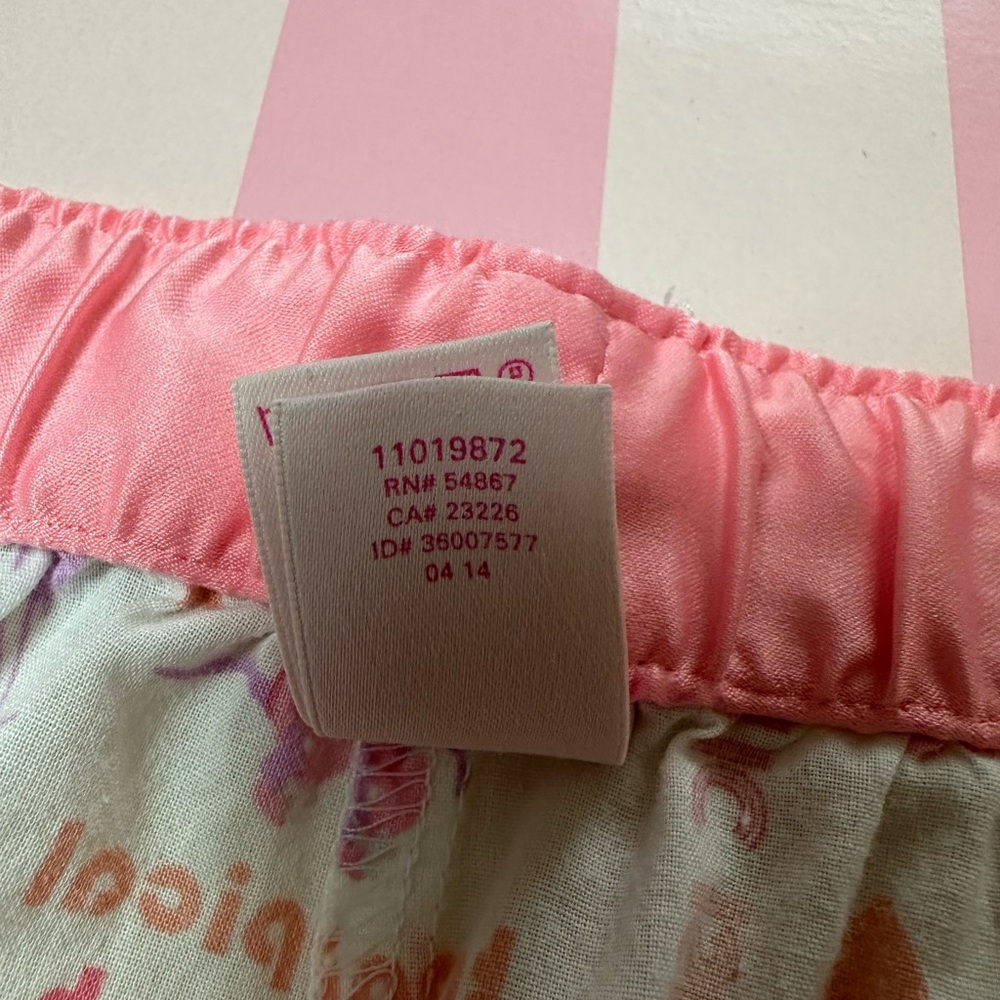 Victoria's Secret Pink Patterned Sleep Shorts - Picture 6 of 6